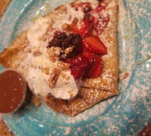 Breakfast Restaurant, Dessert, Coffee, Café, Eastern European Cuisine, Dog Friendly, Pets Welcome, Vegan, Five Star, Crepes, Creperie, Brunch, Mimosas, Catering, Caterer, Private Parties, Delivery, Outdoor Seating, Patio Dining, Wine Tasting, Goulash, Spä