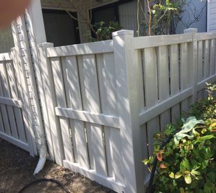  fence contractor,iron fence, wood fence,vinyl fence,chain link fence,gates,metal fence,