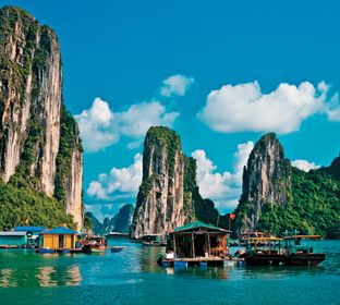 Vietnam - Halong Bay floating fishing village - Getty-rev