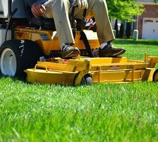 Lawn Maintenance, Landscape Landscaping, Grass Cutting, Edging, Hedge Cutting, Mulch, Brush Cleaning, Christmas Lights, Snow Plowing, Leaf Removal, Leaf Cleanups, Commercial Landscaping, Residential Landscaping, Free Estimate, Planting, Over Seeding, Hard