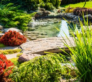 lawn maintenance, mulching, pruning, shrub trimming, top soil, seeding, spring and fall cleanups, landscaping, landscape design,